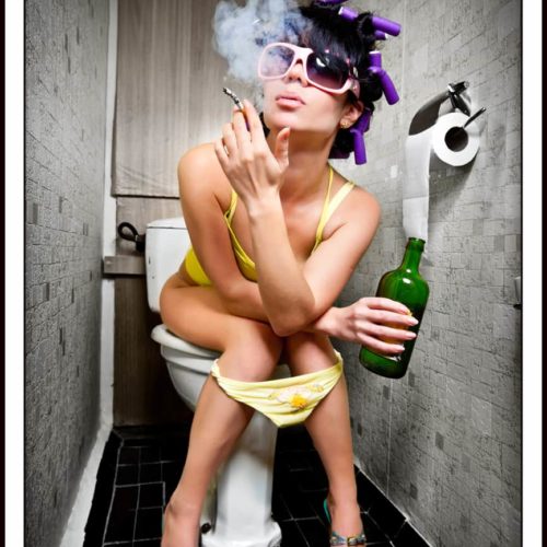 Tavla - Partygirl taking a break