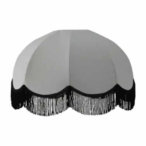 Carolin Lampskärm Vit m svart frans