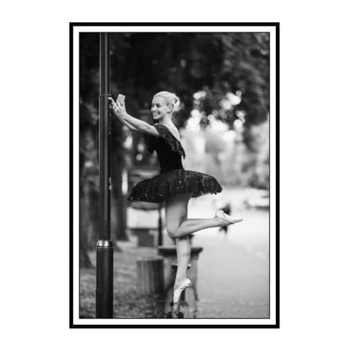 Tavla Ballerina Selfie