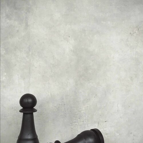 Noori Schackpjäs Bonde Svart