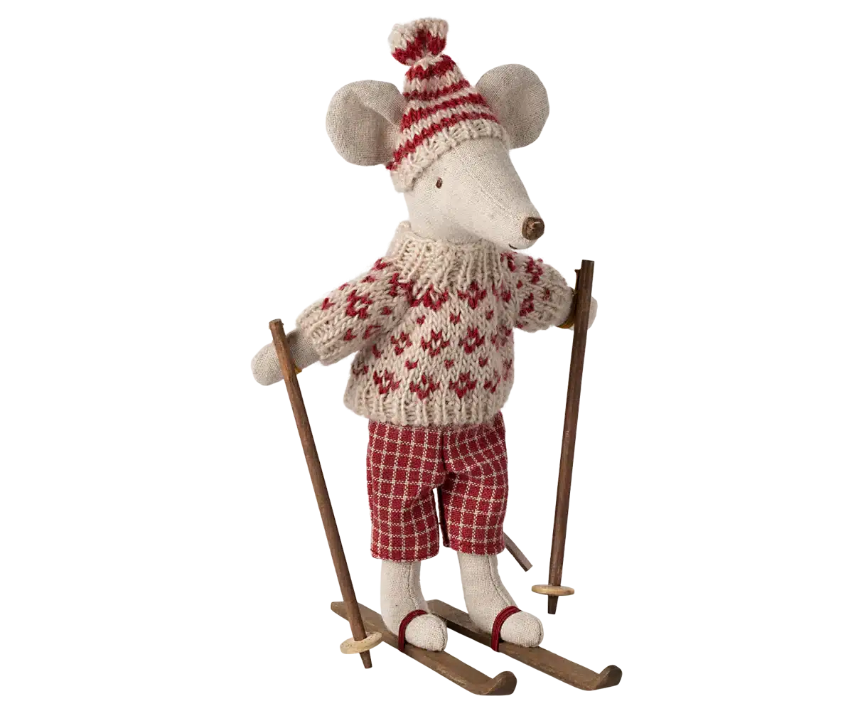 Maileg - Vintermus med Skidor och stavar - Mamma - Röd