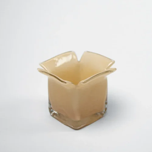 Olsson & Jensen Ljuslykta Atlas vanilj 10 cm