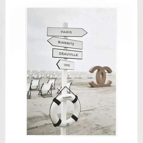 Tavla Yacht Club med svart ram 75 x 95 cm