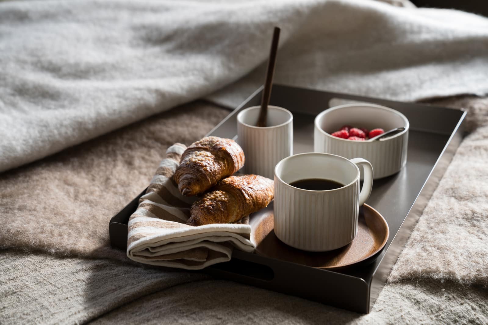 Ernst Bricka i metall 28,5x18x4 - Bild 2