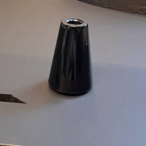 Knopp bakelit M6, konisk, 30mm