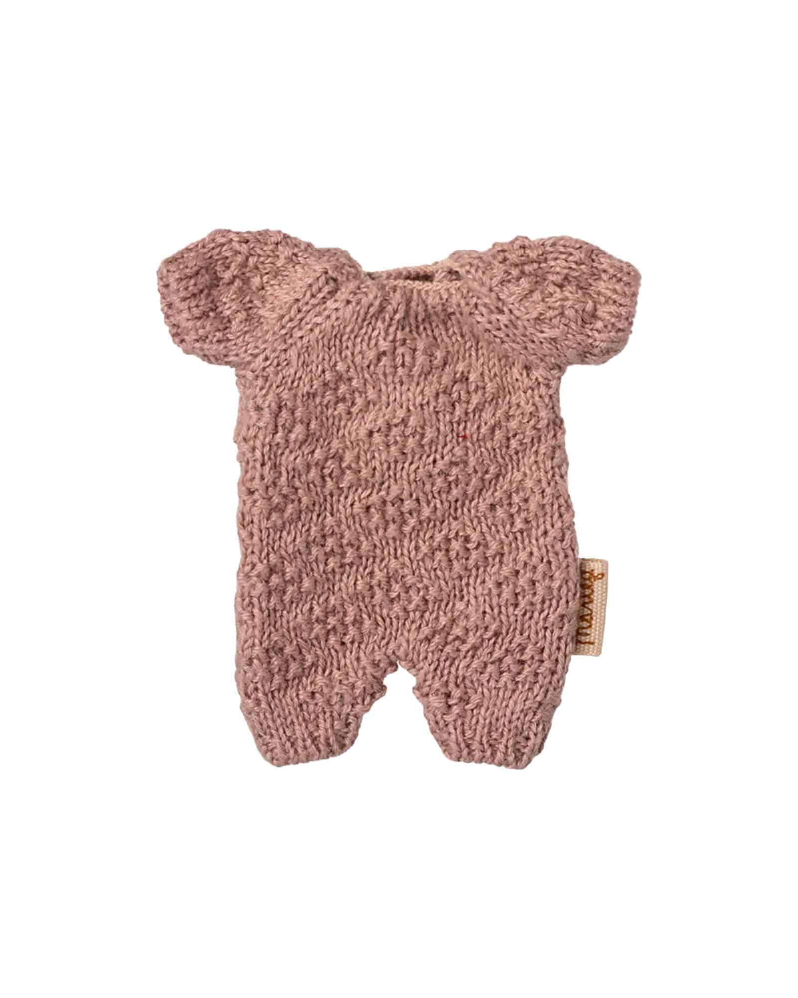 Maileg Stickad kostym Micro – Ljuslila