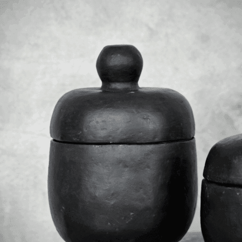 Noori PEGO large round box with lid, black antique