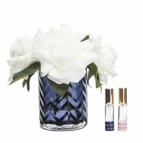 Doftrosor - Vita Rosor i Blå Herringbonevas