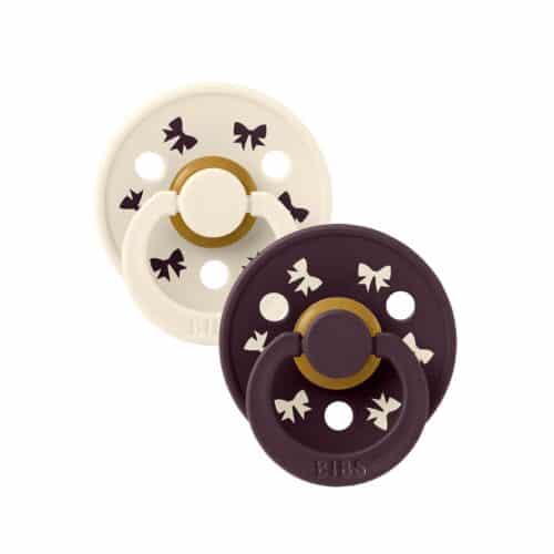 BIBS Holiday Bow Nappar 2-pack Ivory/Plum storlek 1