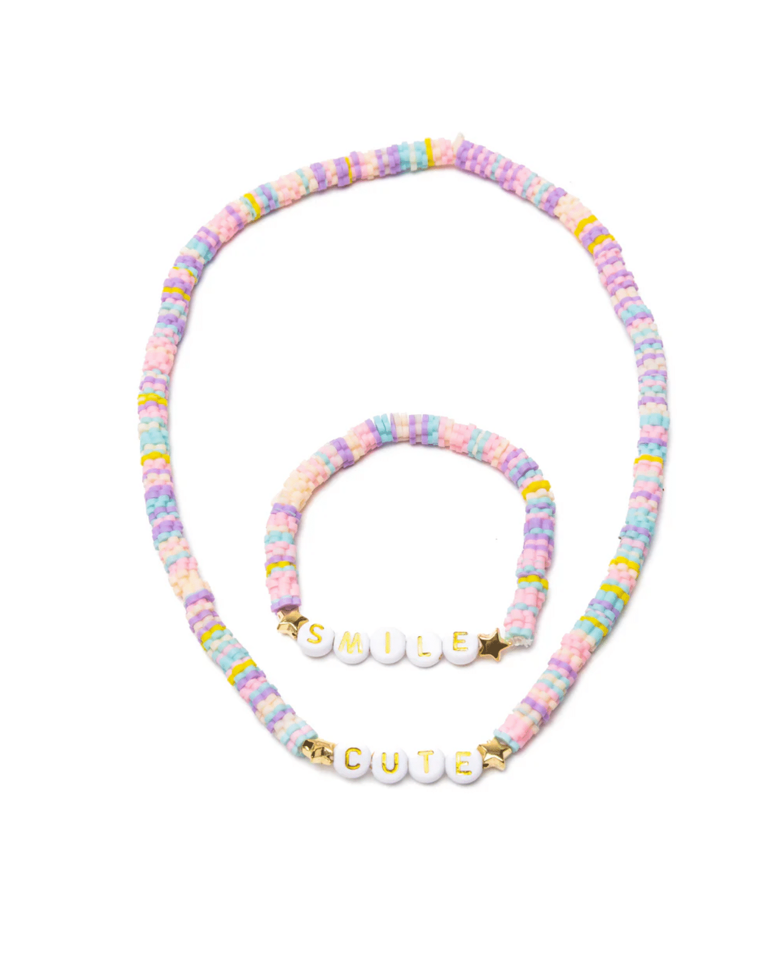 Smile Armband och halsband . Barnhalsband och armband med pastellfärgade blompärlor och bokstäver som stavar “leende” och “söt”