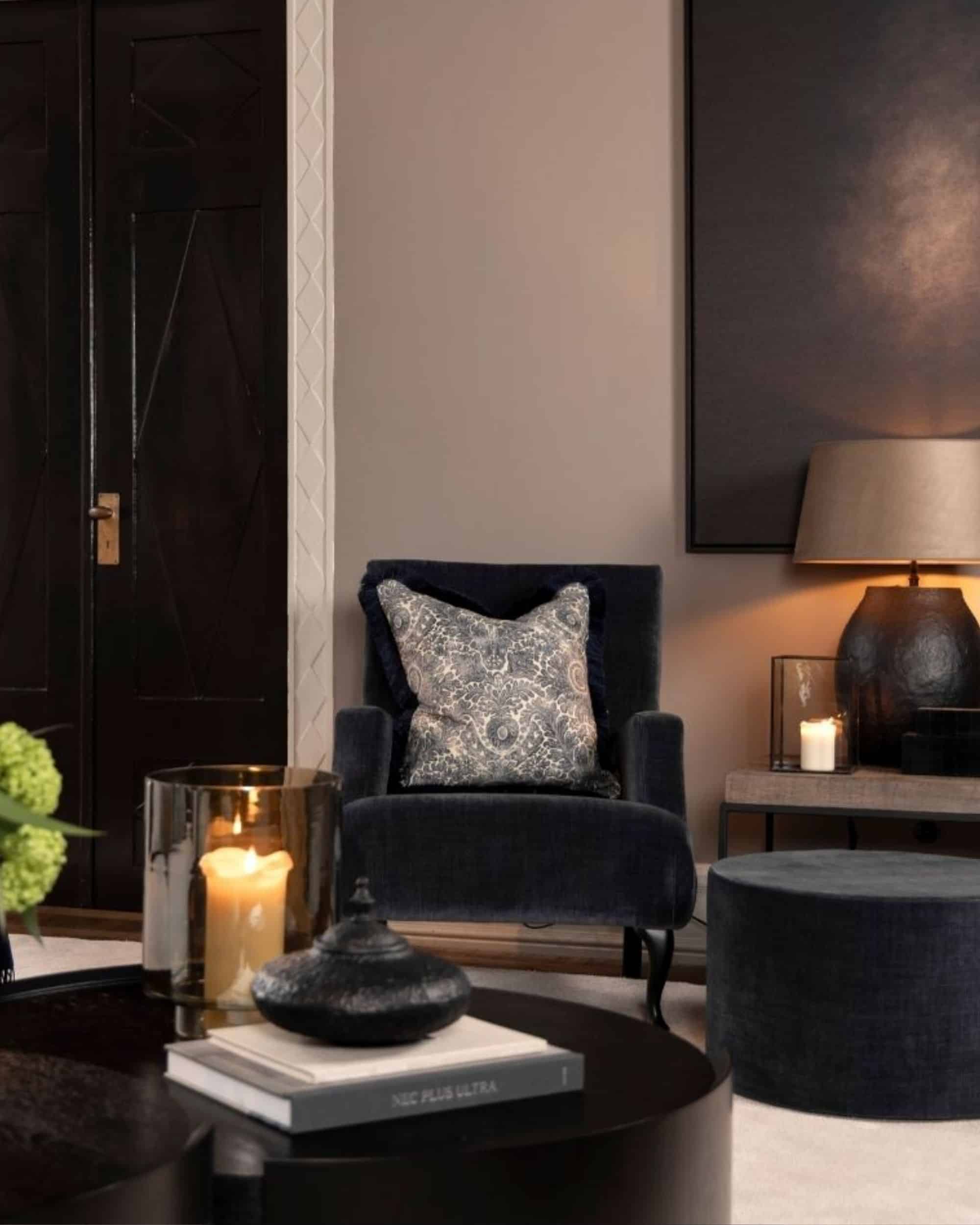 Artwood Langford tygfåtölj Gabby blue